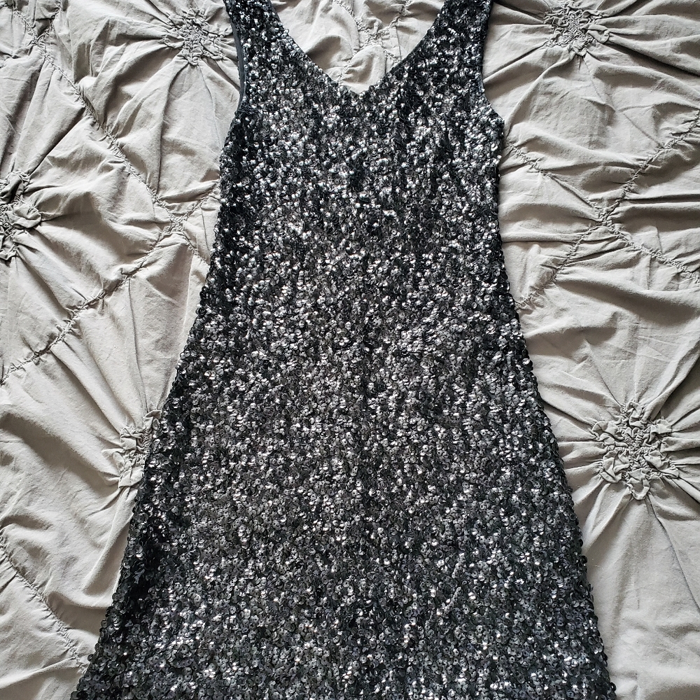 little black dress, sequins